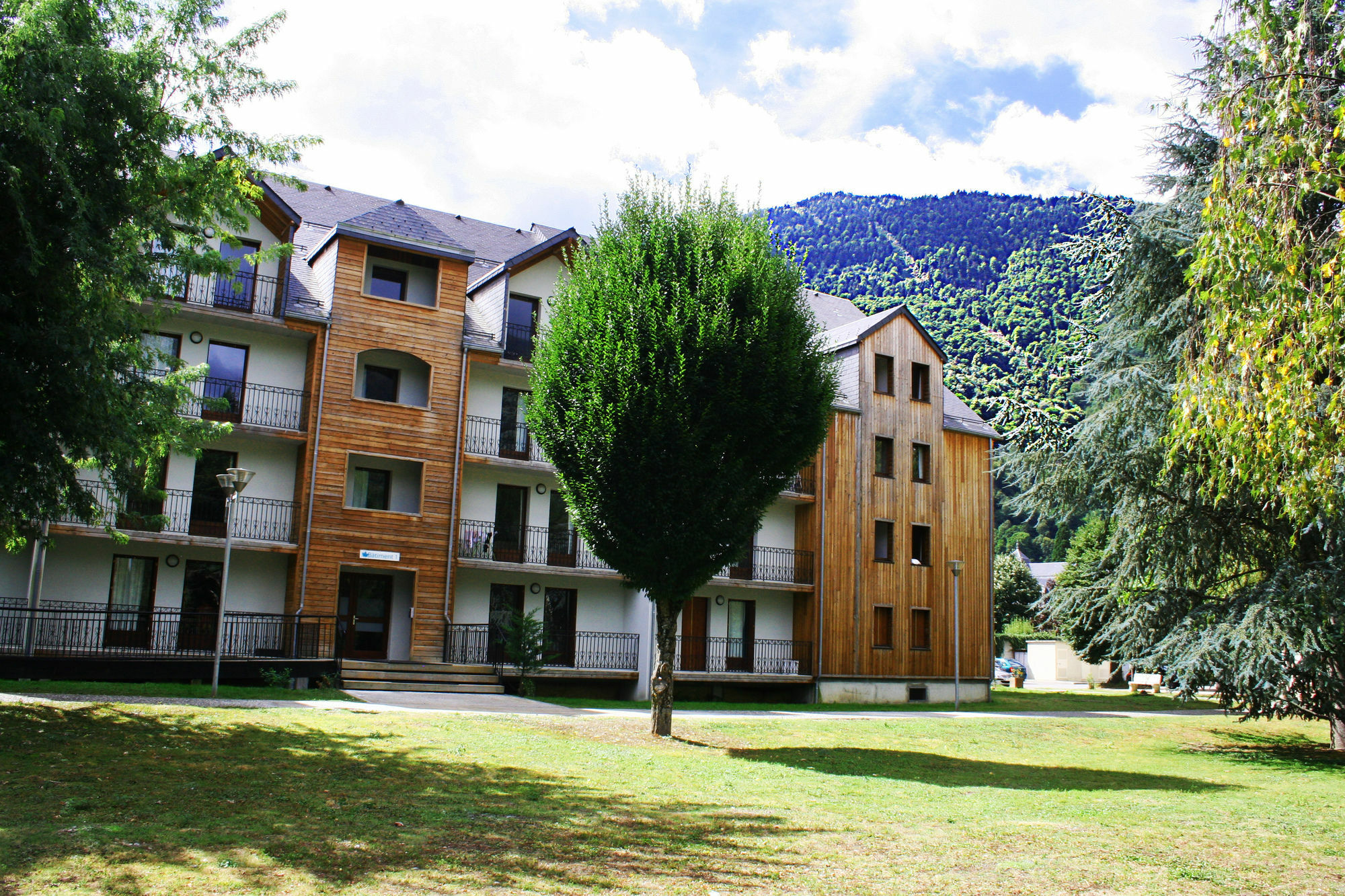 Residence Les Jardins De Ramel By Popinns Bagnères-de-Luchon Buitenkant foto